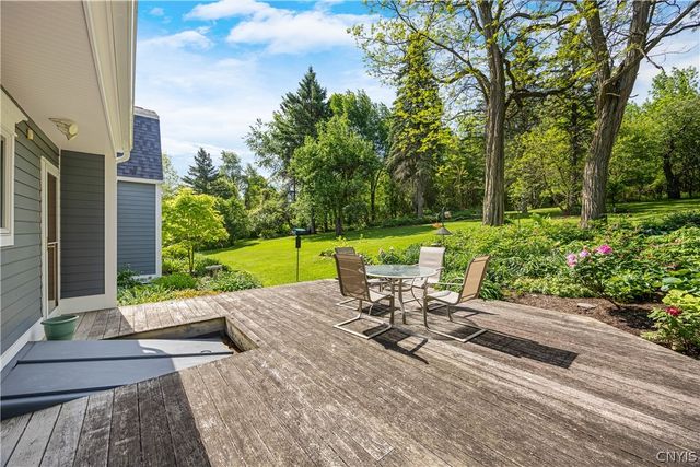 7534 Broadfield Road, Pompey, NY 13104