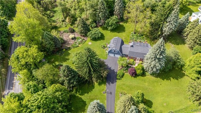 7534 Broadfield Road, Pompey, NY 13104