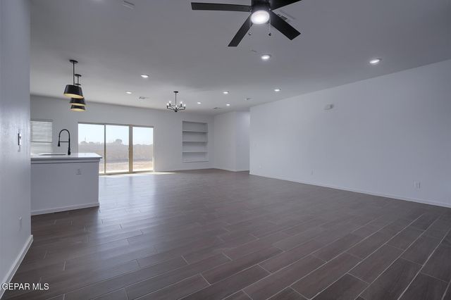 12709 Fredericksberg Avenue, El Paso, TX 79928