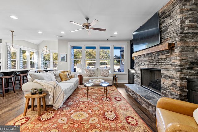 135 Woodbridge Place, Brooks, GA 30205