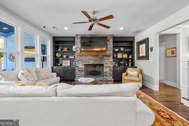 135 Woodbridge Place, Brooks, GA 30205