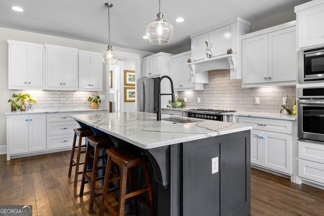 135 Woodbridge Place, Brooks, GA 30205