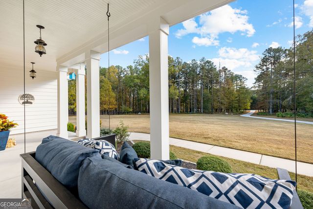 135 Woodbridge Place, Brooks, GA 30205