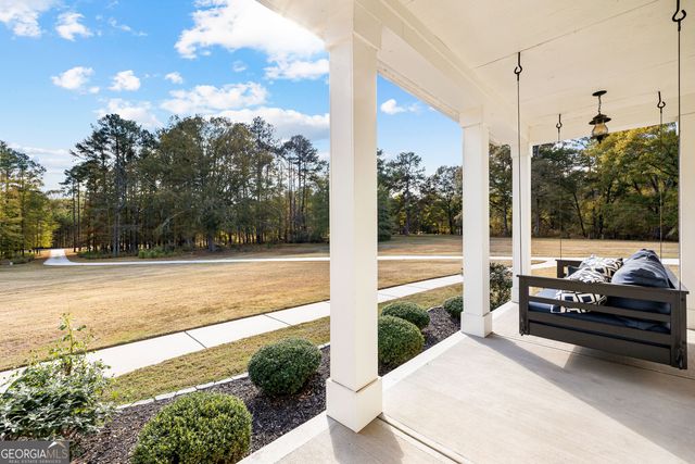 135 Woodbridge Place, Brooks, GA 30205