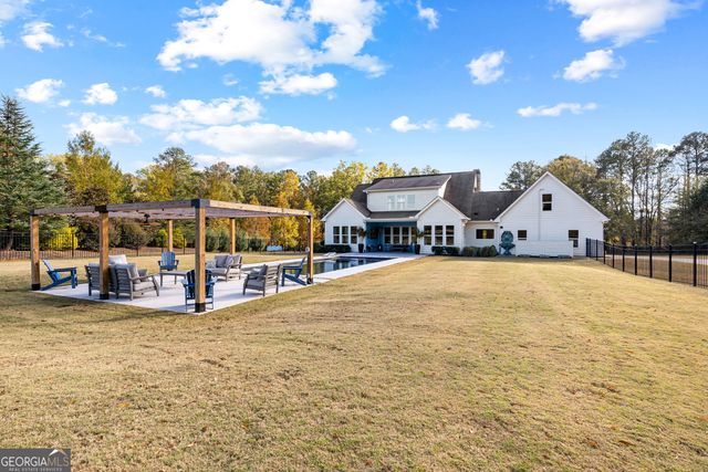 135 Woodbridge Place, Brooks, GA 30205