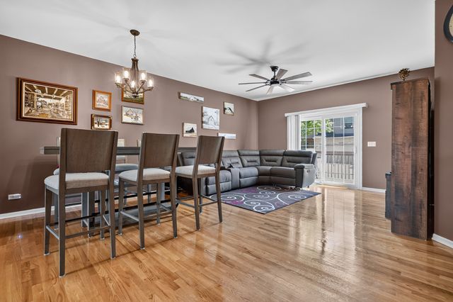 11417 Russell Drive 1, Huntley, IL 60142
