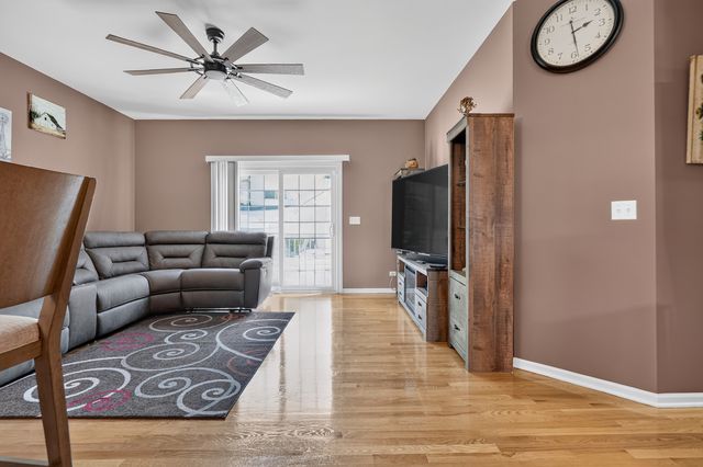 11417 Russell Drive 1, Huntley, IL 60142