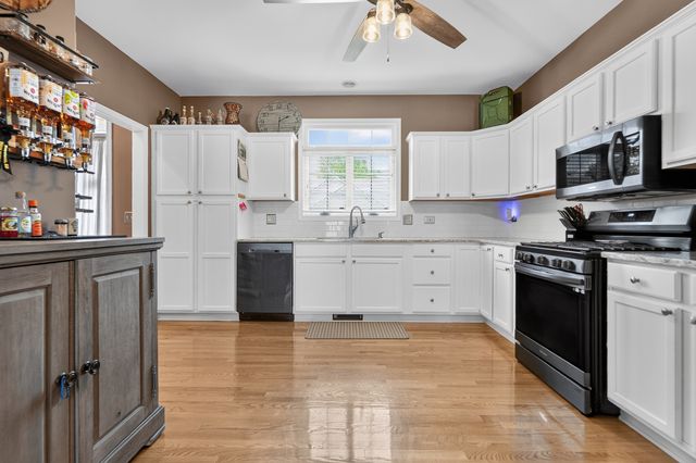 11417 Russell Drive 1, Huntley, IL 60142
