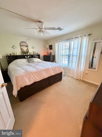 53 APPLE JACK LN, Littlestown, PA 17340