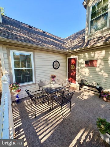 53 APPLE JACK LN, Littlestown, PA 17340