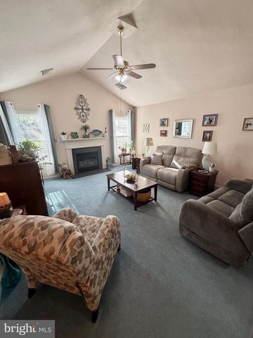 53 APPLE JACK LN, Littlestown, PA 17340