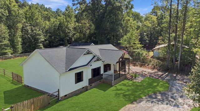 2481 Shelton Avenue, Statesville, NC 28677
