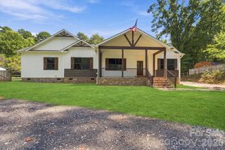 2481 Shelton Avenue, Statesville, NC 28677