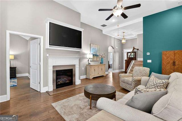527 Margaret Lane, Woodstock, GA 30188