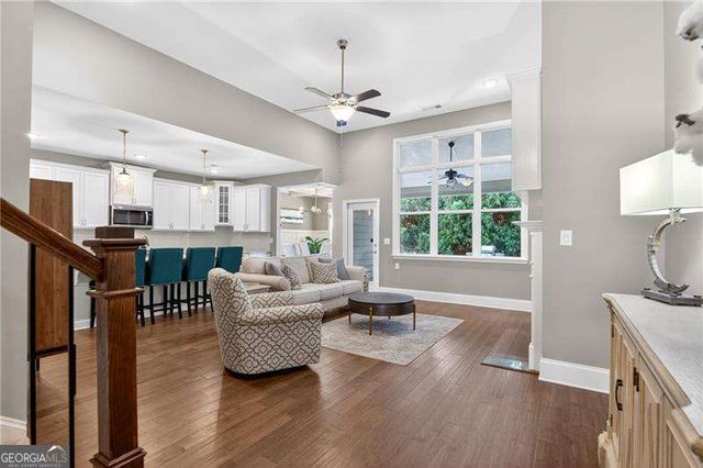 527 Margaret Lane, Woodstock, GA 30188
