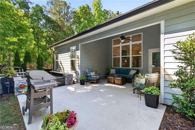 527 Margaret Lane, Woodstock, GA 30188