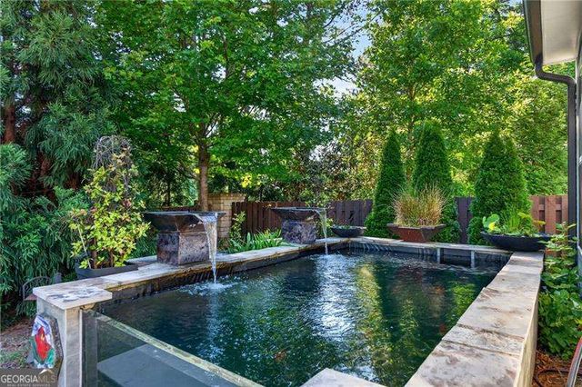 527 Margaret Lane, Woodstock, GA 30188