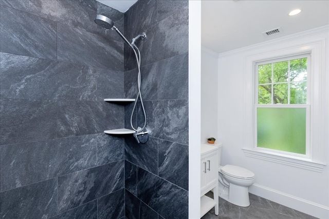 247 Hale St 2, Beverly, MA 01915