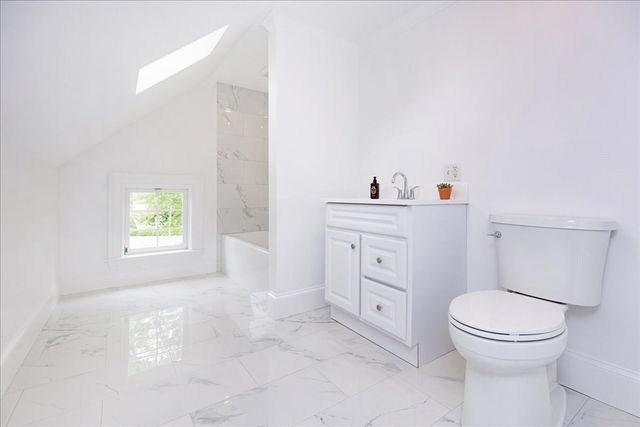 247 Hale St 2, Beverly, MA 01915