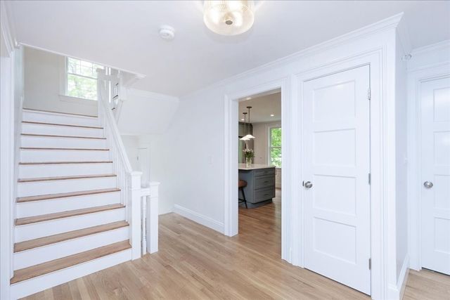 247 Hale St 2, Beverly, MA 01915