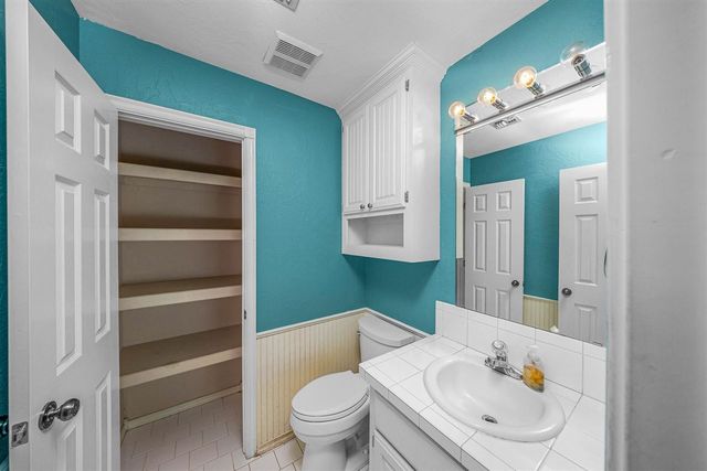 3519 NE 35th St, Lawton, OK 73507