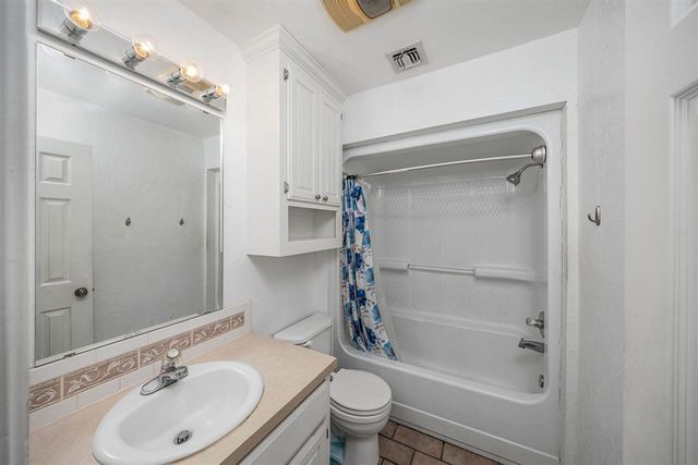 3519 NE 35th St, Lawton, OK 73507