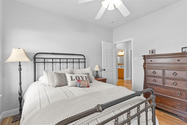 162 Acorn Hill Drive, Huntsville, TX 77320