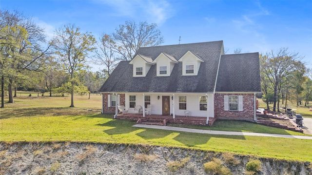 162 Acorn Hill Drive, Huntsville, TX 77320