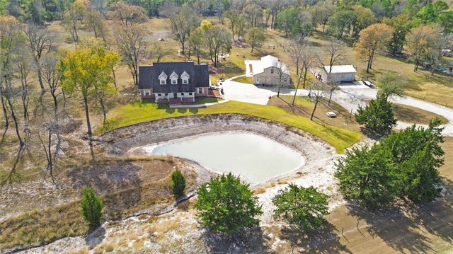 162 Acorn Hill Drive, Huntsville, TX 77320