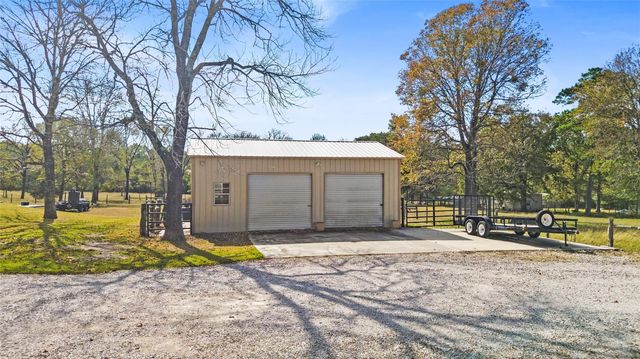 162 Acorn Hill Drive, Huntsville, TX 77320