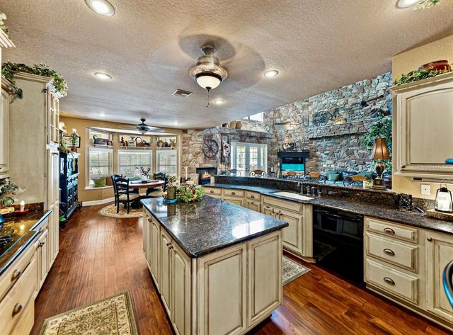 664 S LAKE STARR BOULEVARD, Lake Wales, FL 33898