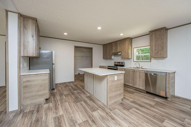 308 Bedford Road, Cross, SC 29436