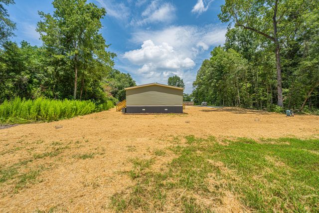 308 Bedford Road, Cross, SC 29436