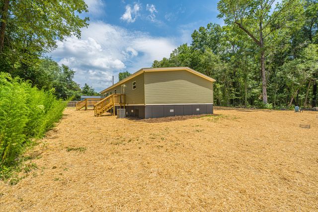 308 Bedford Road, Cross, SC 29436