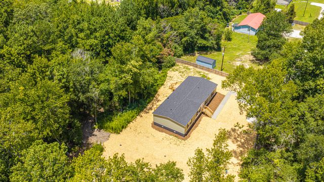 308 Bedford Road, Cross, SC 29436
