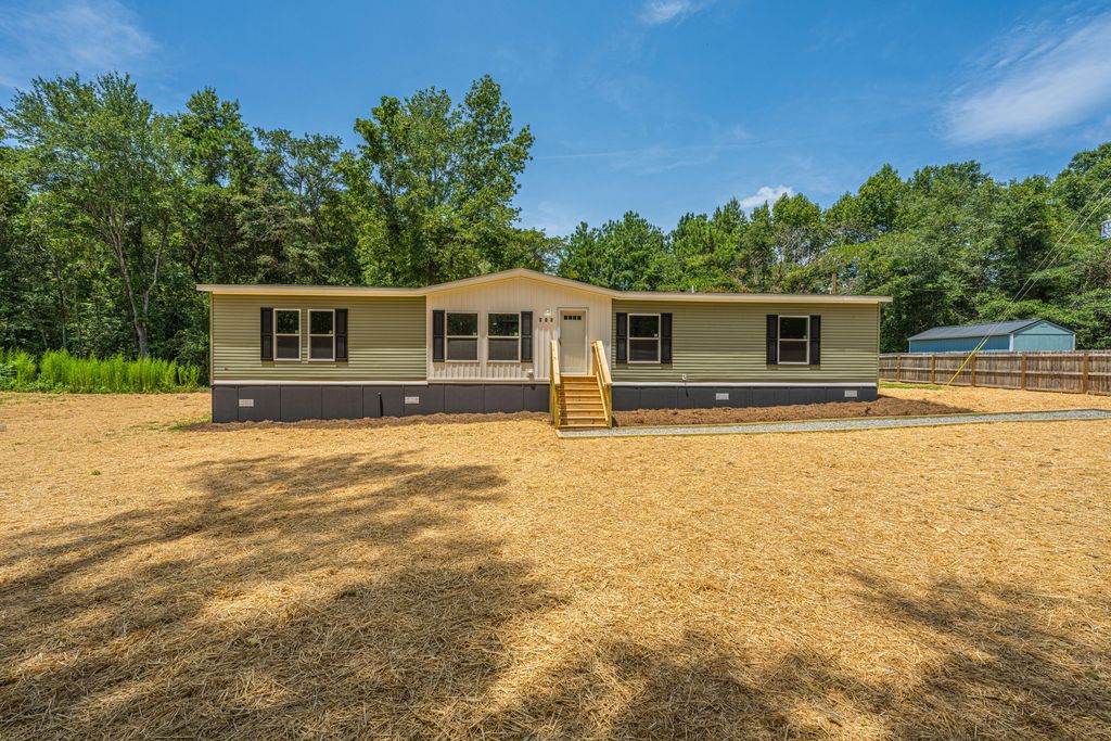 308 Bedford Road, Cross, SC 29436