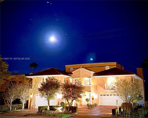 5309 Alton Rd, Miami Beach, FL 33140