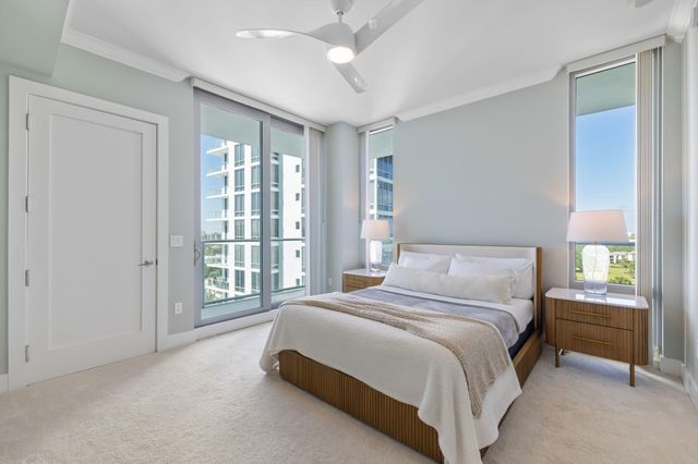 2 WATER CLUB Way 1003, North Palm Beach, FL 33408