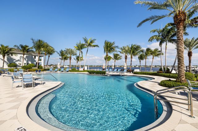2 WATER CLUB Way 1003, North Palm Beach, FL 33408