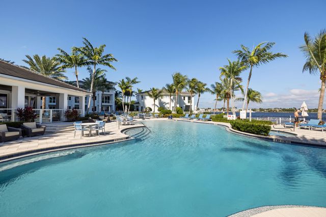 2 WATER CLUB Way 1003, North Palm Beach, FL 33408