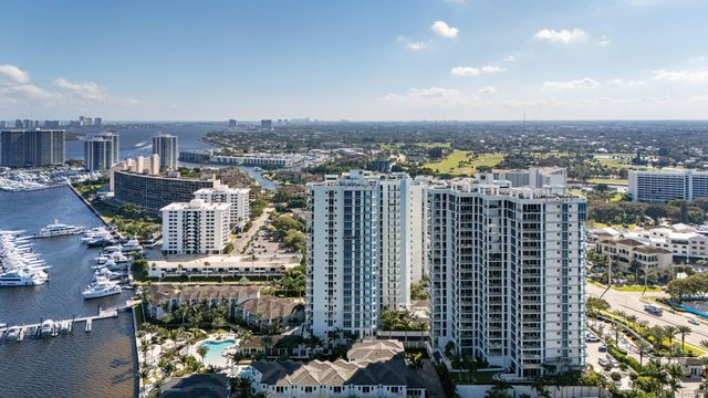 2 WATER CLUB Way 1003, North Palm Beach, FL 33408