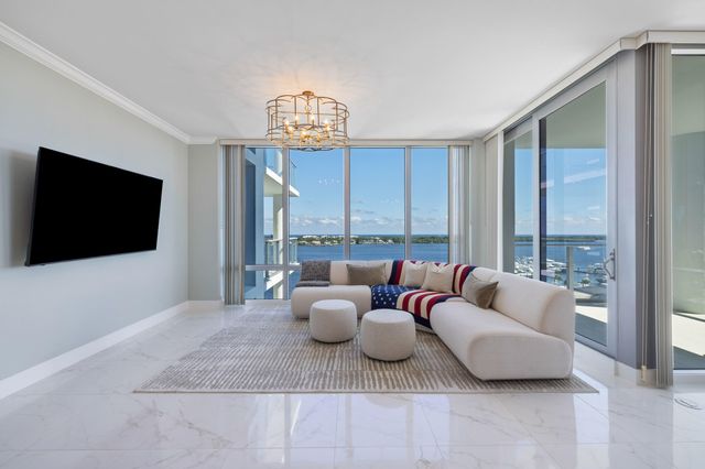 2 WATER CLUB Way 1003, North Palm Beach, FL 33408