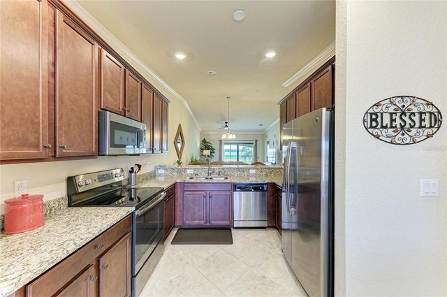 5558 PALMER CIRCLE 205, Bradenton, FL 34211