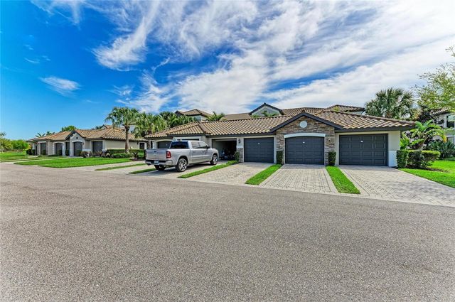 5558 PALMER CIRCLE 205, Bradenton, FL 34211