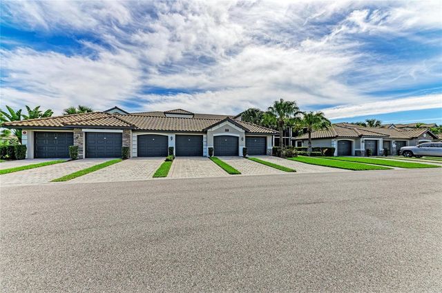 5558 PALMER CIRCLE 205, Bradenton, FL 34211