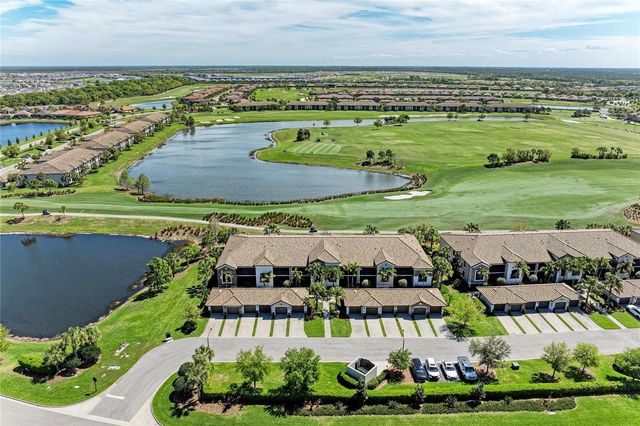 5558 PALMER CIRCLE 205, Bradenton, FL 34211