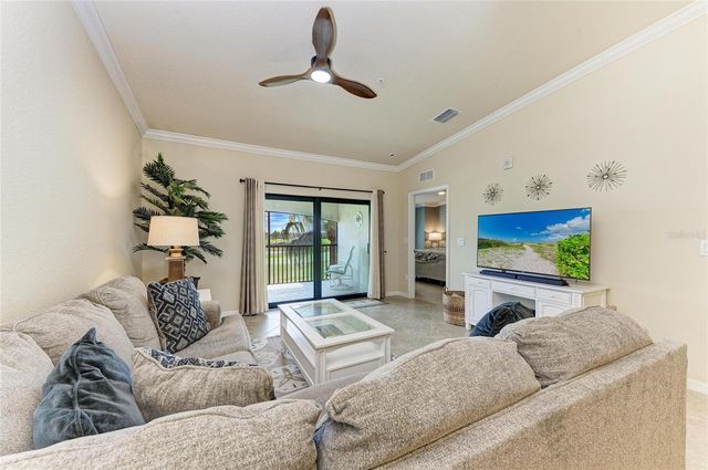 5558 PALMER CIRCLE 205, Bradenton, FL 34211