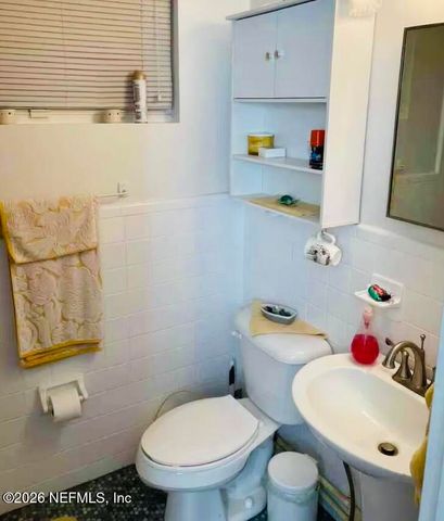 4808 LAWNVIEW Street B, Jacksonville, FL 32205