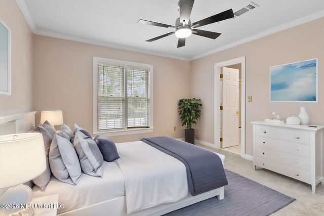 8 12 Oaks Place, Madison, MS 39110