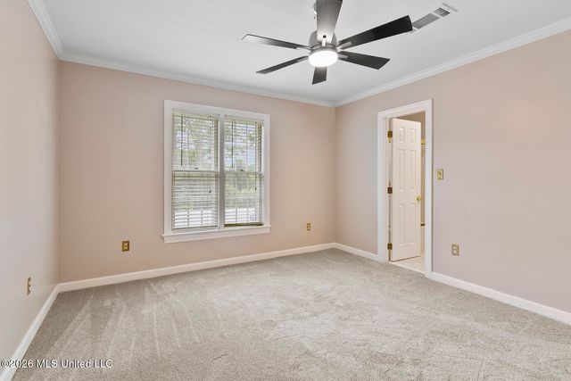 8 12 Oaks Place, Madison, MS 39110